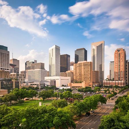 Апартаменты Urban Oasis Your Perfect Getaway In The Heart Of Downtown! Хьюстон Экстерьер фото